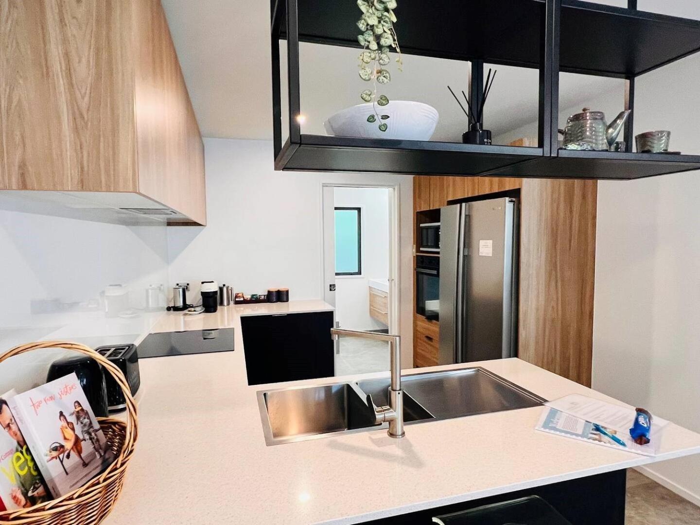 Chester St East - Christchurch Holiday Homes Extérieur photo